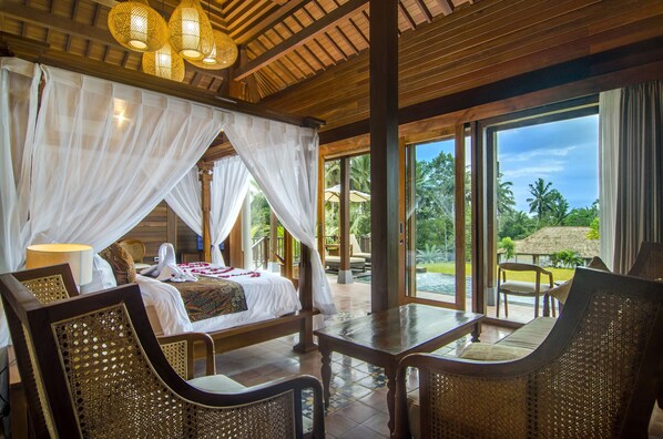 皇室別墅, 1 間臥室, 私人泳池, 泳池景 | 房內夾萬、免費 Wi-Fi、床單