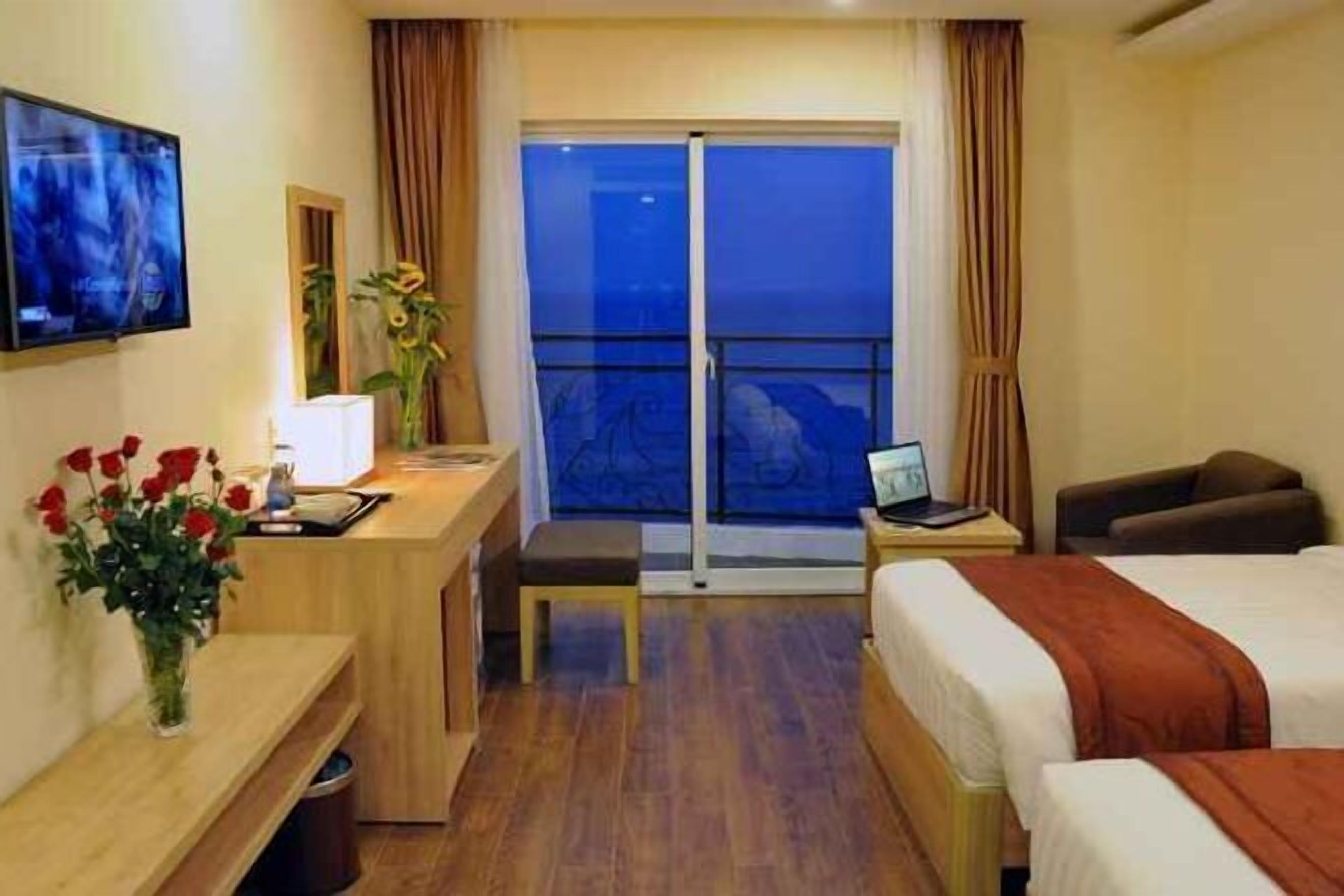 In-room safe, desk, blackout drapes, soundproofing