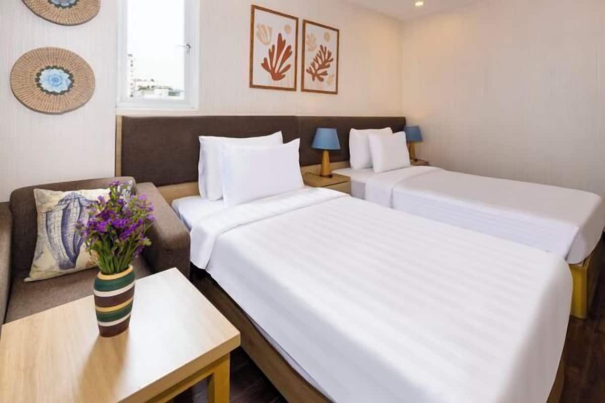 In-room safe, desk, blackout drapes, soundproofing