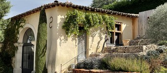 INDEPENDENCE TRANQUILLITY ideal for business trips romantic getaways