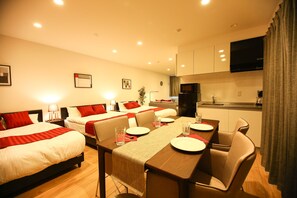 Deluxe Triple Room | Seterika/papan seterika, Wi-fi percuma 