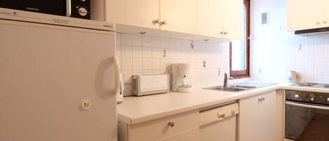 Microondas y lavavajillas