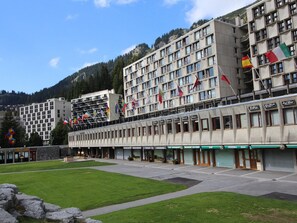 Exterior - Spacious apartment 9 ppl, near slopes, pets allowed (Flaine)