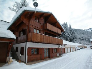 Exterior - Spacious 5-bedroom chalet near lifts in Châtel (Châtel)