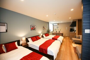 华丽三人房 | 熨斗/熨衣板、免费 WiFi