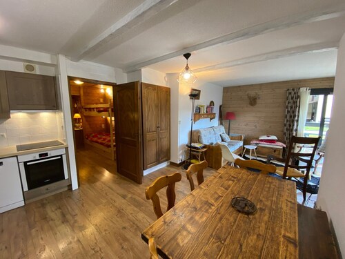 Wohnung in Petit-Châtel mit WIFI, Parkplatz und Haustiere erlaubt