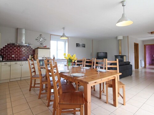 Restored Traditional House - Pets Allowed, WIFI, Enclosed Garden