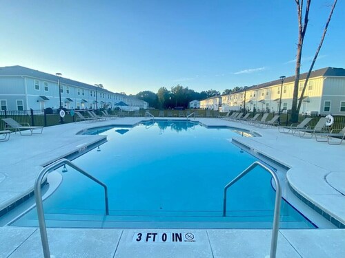 Brand-New Pensacola Haven with Community Pool