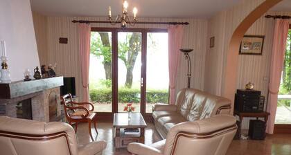 Villa spacieuse Ă Aix, jardin clos, animaux admis