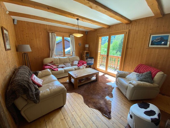 TV, fireplace - Comfortable 5-bedroom chalet in Châtel with WIFI (Châtel)