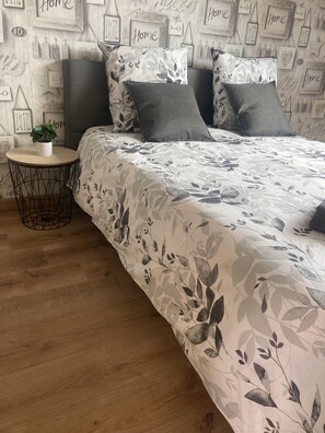 2 bedrooms, iron/ironing board, travel crib, free WiFi - La fine bulle! (Épernay)