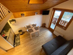 TV - Spacious 42m² apartment with WIFI and parking, near Châtel ski lifts (Châtel)