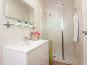 Hair dryer, towels