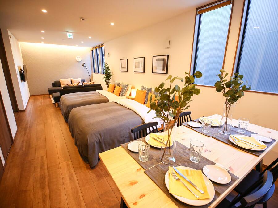 Deluxe Twin Room | Iron/ironing board, free WiFi