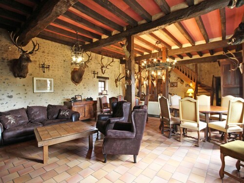 Charming hunting lodge with pets, fireplace, and garden in Perche
