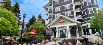 ML127 Perfect Condo for families with kids Parking, Wi-Fi, next to slopes