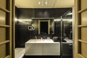 Apartment | Badezimmer