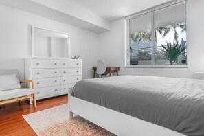 1 bedroom, desk, iron/ironing board, free WiFi