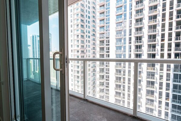 Interior - High-end & Chic in DWTN Miami 1BR Bayside Condo close to FTX Arena (Miami)