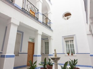 Exterior detail - Charming Studio in the Heart of Málaga, Ideal for Romantic Getaways (Málaga)