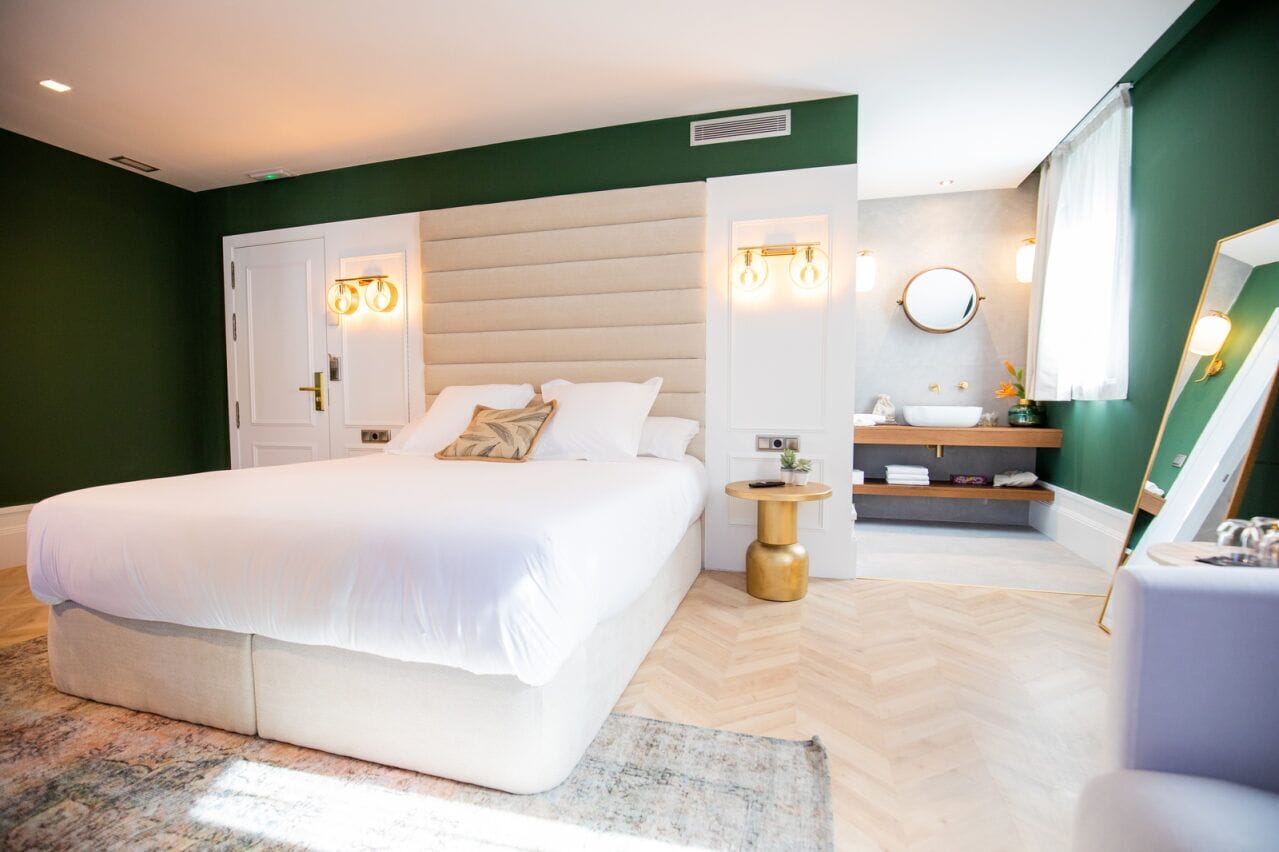 Room 103: Superior Double Room, 1 King Bed | Egyptian cotton sheets, premium bedding, memory-foam beds, free minibar