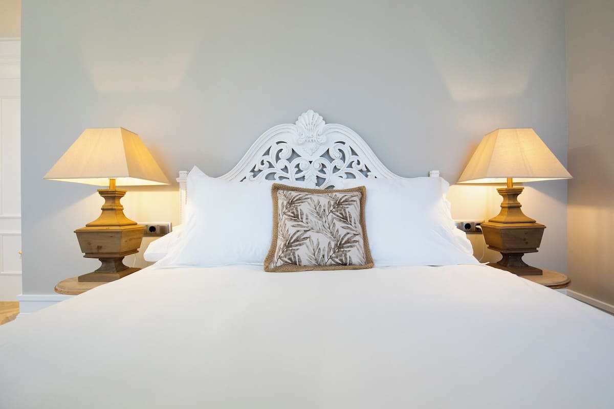 Egyptian cotton sheets, premium bedding, memory foam beds, free minibar