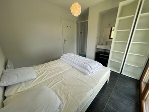 4 bedrooms, WiFi