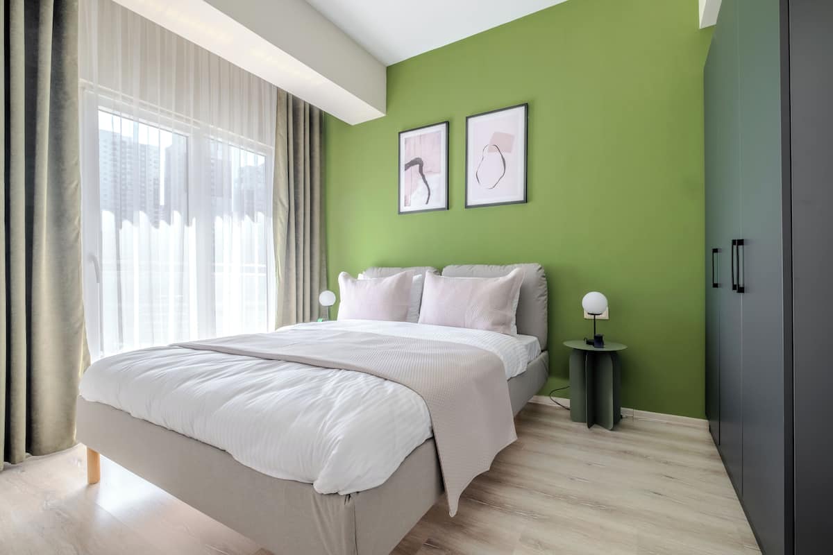 Basic Apartment | 1 bedroom, blackout drapes, iron/ironing board, free cribs/infant beds