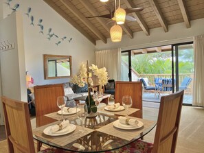 Interior - Island-Inspired 2bd with loft, lanais and serenity (Kihei)