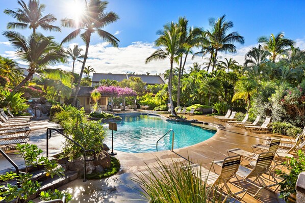 Pool - Island-Inspired 2bd with loft, lanais and serenity (Kihei)