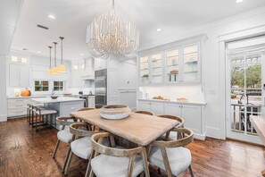 Dining - WaterColor Retreat: Private Pool, Golf Cart, Bikes, and Serene Luxury in WaterColor's Camp District! (Santa Rosa Beach)