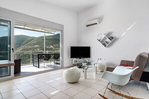 TV, DVD player, stereo