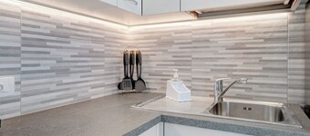 Apartment 'Night and Day 8' with Mountain View, Balcony and Wi-Fi