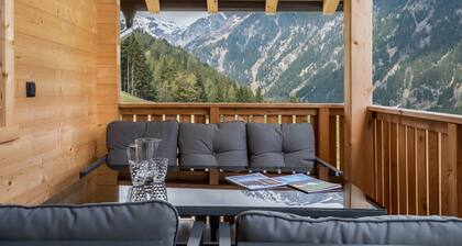Chalet "Blosegghof Himmelblick" mit Bergblick und neuem Whirlpool