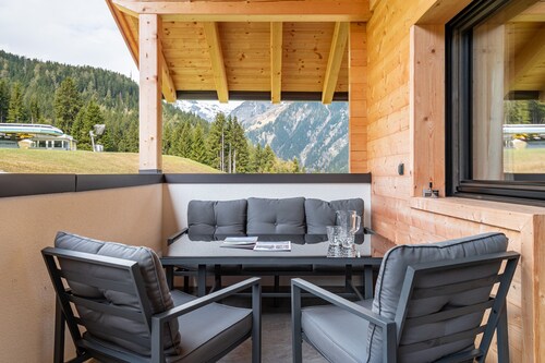 Chalet "Blosegghof Almwiese" mit Bergblick, privater Terrasse und WLAN