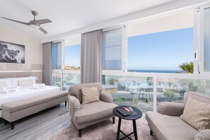 TV - Holiday Villa 'Karat Villa Ocean Golf' with Sea Views, Wi-Fi and Air Conditioning (San Miguel de Abona)