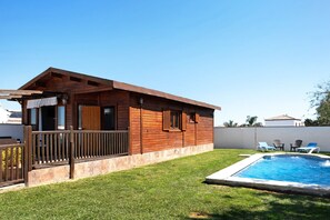 Pool - Holiday Home 'Casa Mari Carmen 2 ' with Private Pool, Private Terrace and Air Conditioning (Conil de la Frontera)