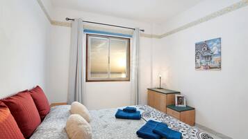 1 bedroom, free WiFi, bed sheets