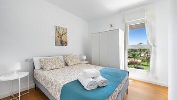 2 sovrum, strykjärn/strykbräda, gratis wi-fi och sängkläder