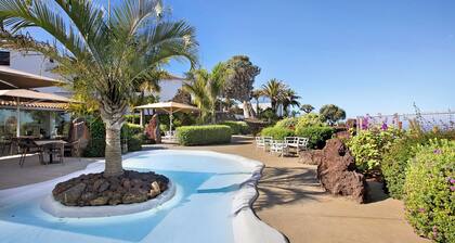 'Casa rural Dragomar' with Sea View, Shared Terrace and Wi-Fi