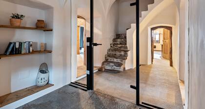 Holiday Home 'Alpin Chalet Samer' with Mountain View, Private Terrace and Wi-Fi