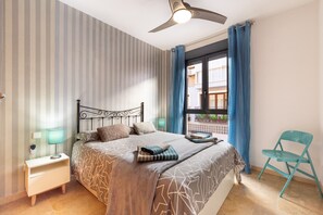 2 bedrooms, iron/ironing board, free WiFi, bed sheets - Apartment 'Apartamento Alboran' with Wi-Fi and Air Conditioning (MALAGA)