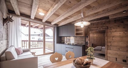 Ferienwohnung 'Ciasa Somuer - Sorà' mit Bergblick, Balkon und WLAN