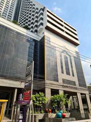 Exterior - Omni Tower Sukhumvit Nana - Direct (Bangkok)