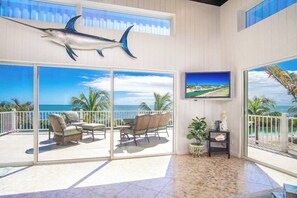 Unclassified image, 5 of 50, button