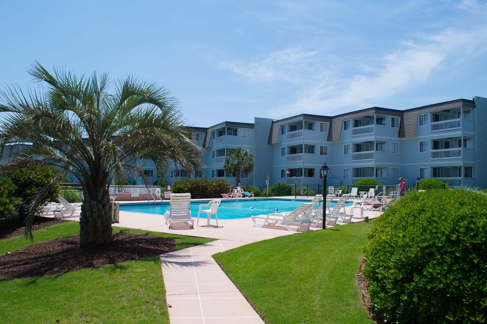 OCEANSIDE  CONDO WITH GREAT DECK VIEWS