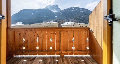 Ferienwohnung "Manuel's App Watschinger - Enzian" mit Bergblick, Balkon & Wi-Fi