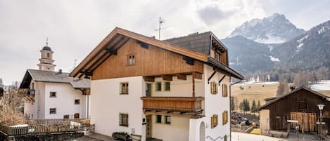 Esterni