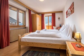3 bedrooms, free WiFi, bed sheets