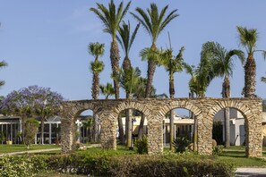 Property grounds - Apartment 'Oasi Lamia - 2' with Shared Pool, Wi-Fi and Air Conditioning (Mazara del vallo)